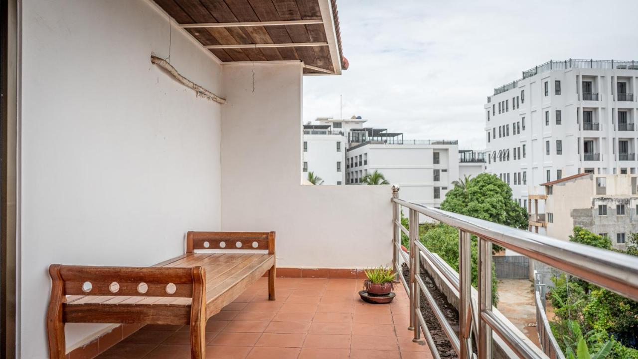 Den Hotel Totonou Siem Reap Exterior photo
